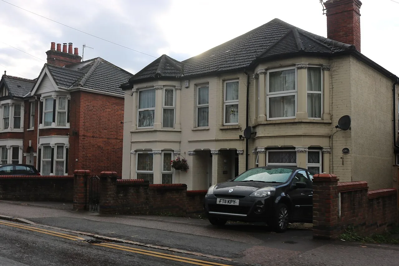 Semi-detached houses on Hughenden Road in High Wycombe. The Mayhew Crescent application proposes three new pairs of semis; this photograph does not show the application site.